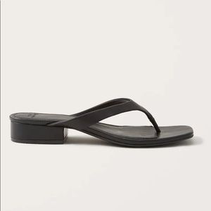 Abercrombie & Fitch Block Sandal Heels (Black)